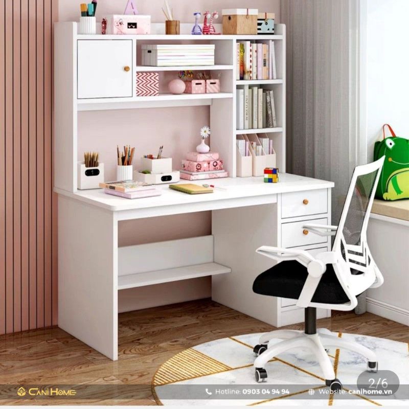 Mẫu bàn học sinh cấp 1 với thiết kế kệ sách tiện dụng