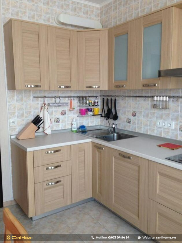 thi công tủ bếp pallet